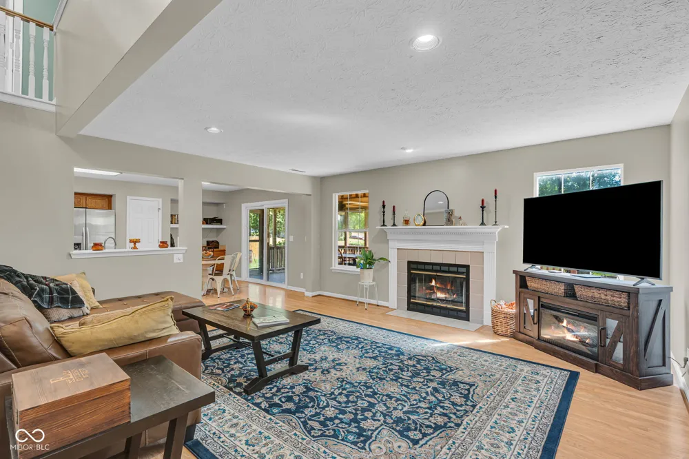 216 Creekview Circle Mooresville, IN 46158