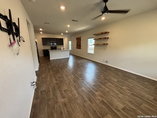 6442 Greensleeves San Antonio, TX 78252
