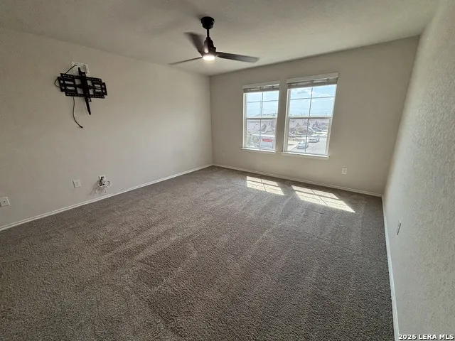 6442 Greensleeves San Antonio, TX 78252