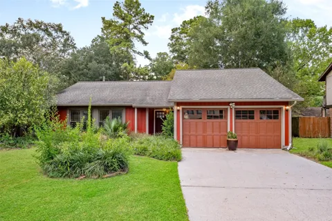 2119 Tree Lane