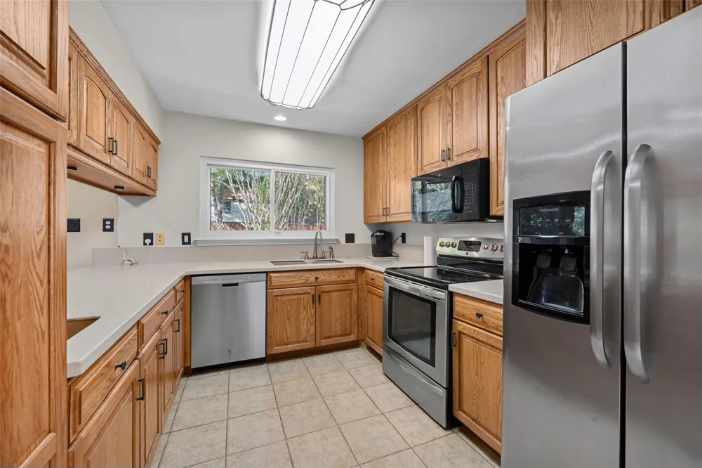 2119 Tree Lane Hockley, TX 77339
