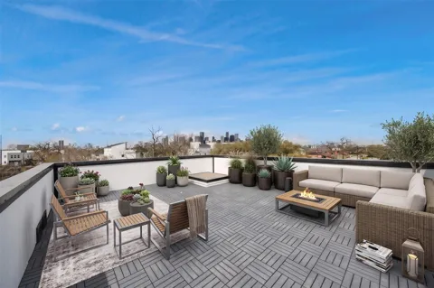 2711 Delano Street