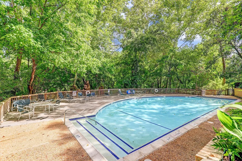 10 S Briar Hollow Lane #50 Houston, TX 77027