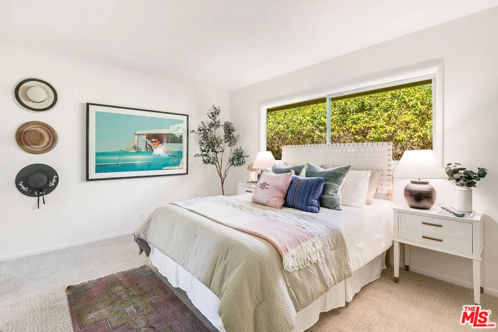 589 Via Del Monte Palos Verdes Estates, CA 90274