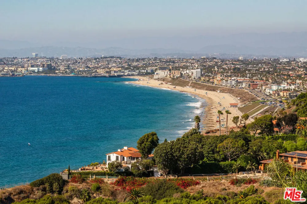 589 Via Del Monte Palos Verdes Estates, CA 90274