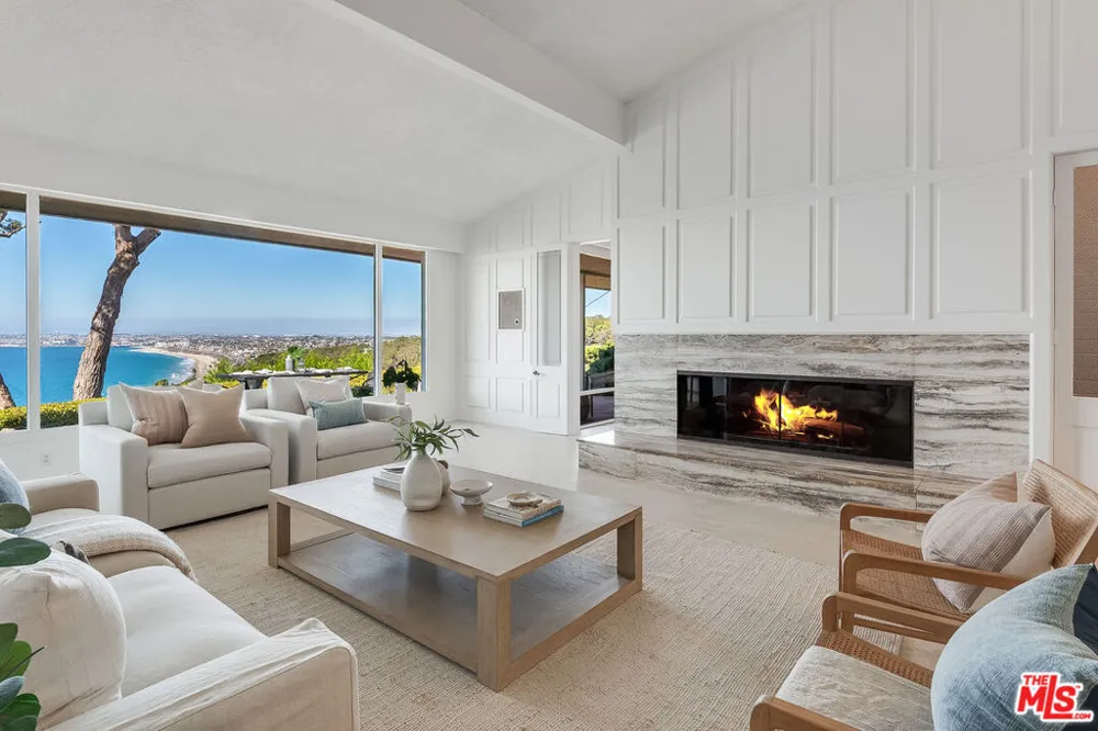 589 Via Del Monte Palos Verdes Estates, CA 90274