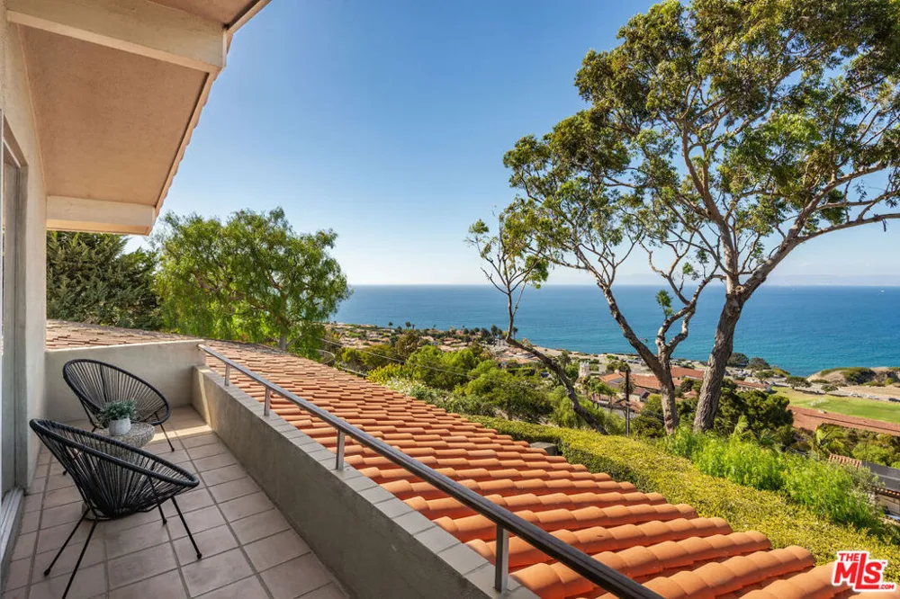 589 Via Del Monte Palos Verdes Estates, CA 90274