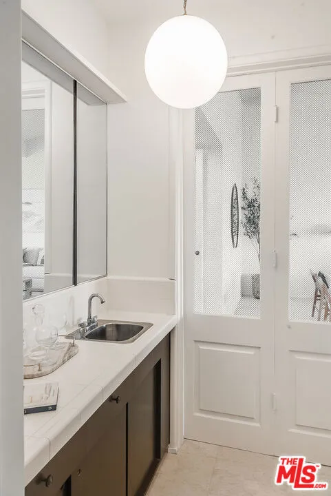 589 Via Del Monte Palos Verdes Estates, CA 90274