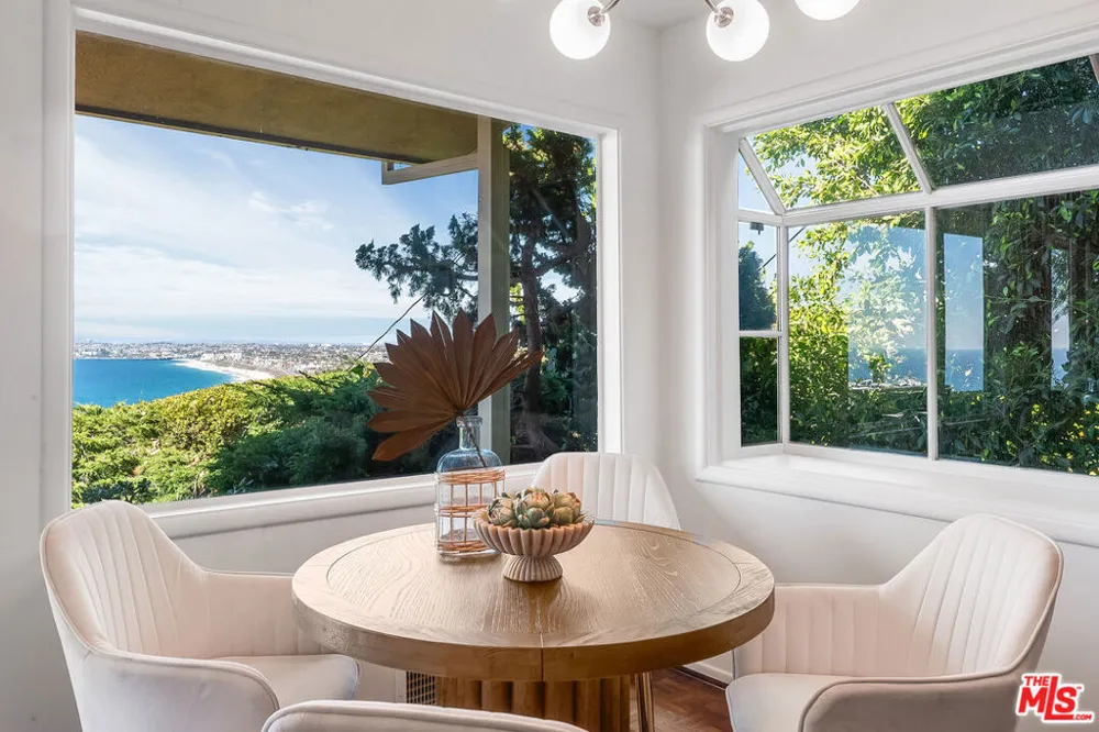 589 Via Del Monte Palos Verdes Estates, CA 90274