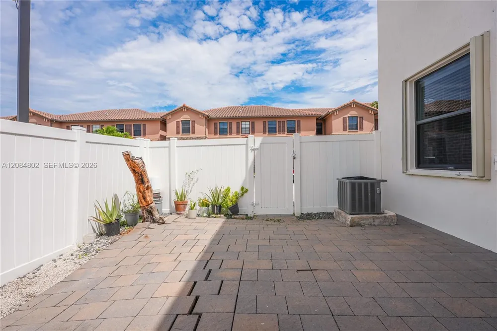 8948 W 35th Ave #8948 Hialeah, FL 33018