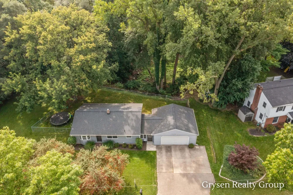 2034 Acton Road NW Grand Rapids City, MI 49504