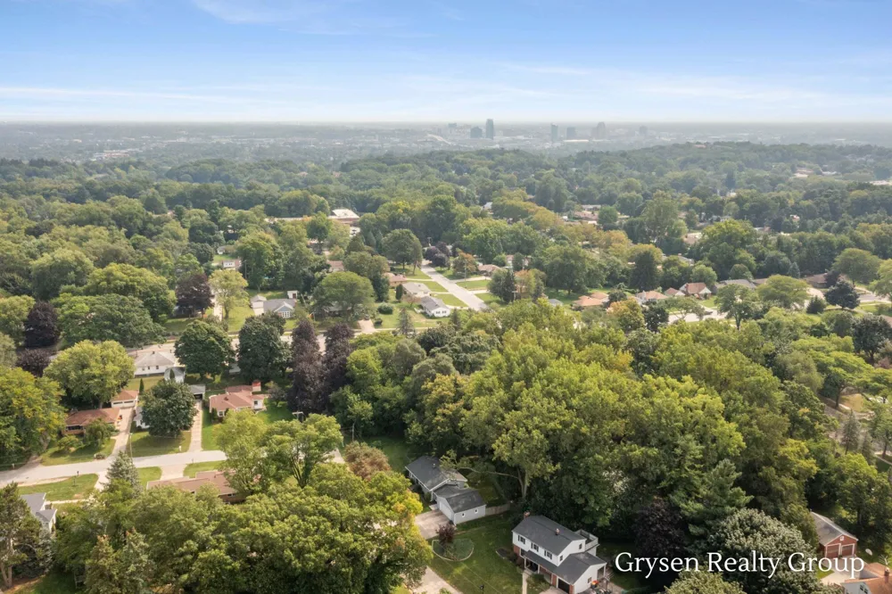 2034 Acton Road NW Grand Rapids City, MI 49504