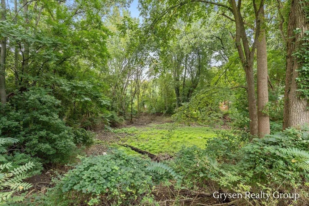2034 Acton Road NW Grand Rapids City, MI 49504