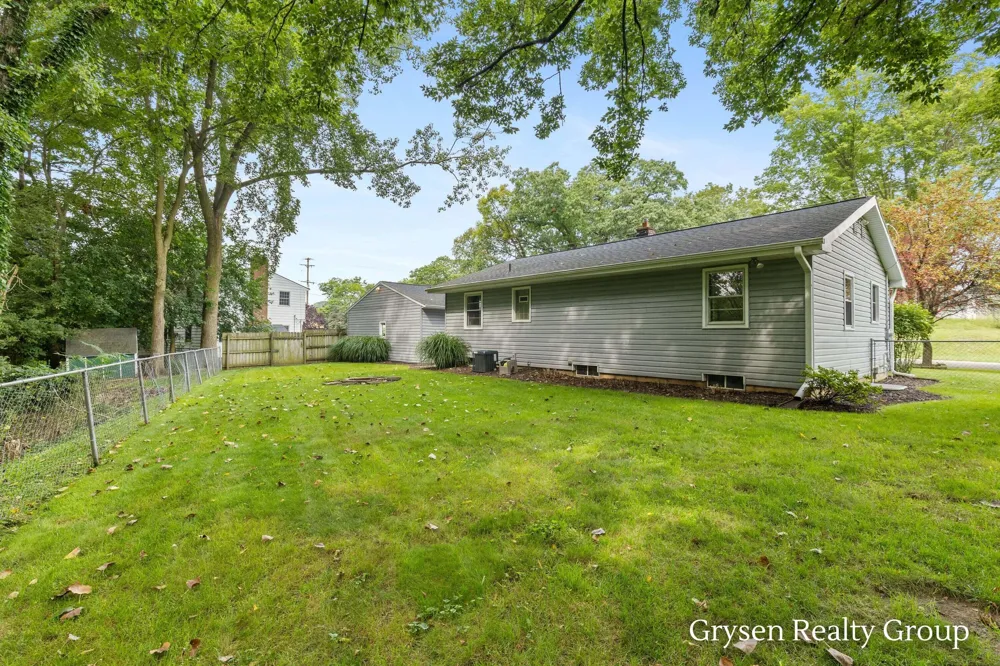 2034 Acton Road NW Grand Rapids City, MI 49504