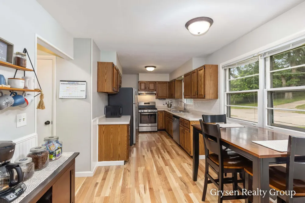 2034 Acton Road NW Grand Rapids City, MI 49504