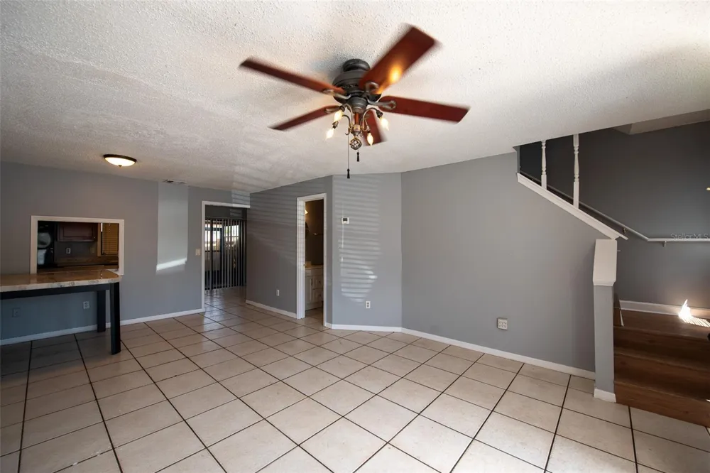 1621 SANDY POINT SQUARE #61 Orlando, FL 32807