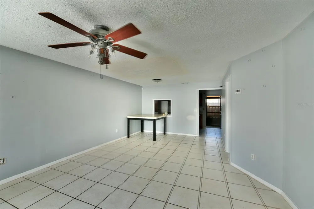 1621 SANDY POINT SQUARE #61 Orlando, FL 32807