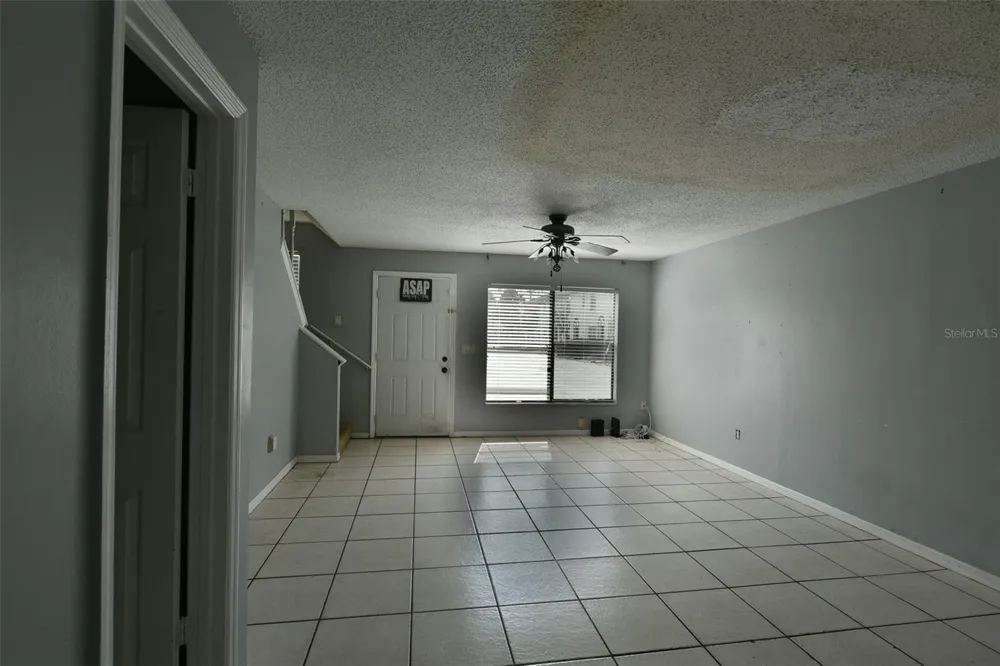 1621 SANDY POINT SQUARE #61 Orlando, FL 32807