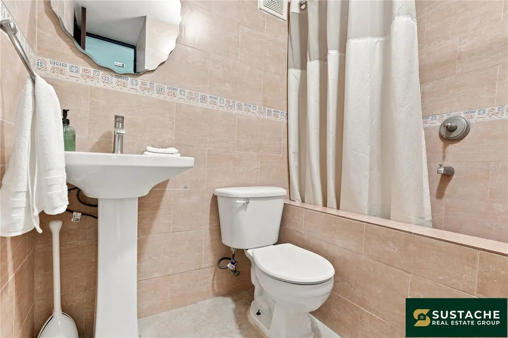 1 CALLE CHARLIE #A-303 Loiza, PR 00772