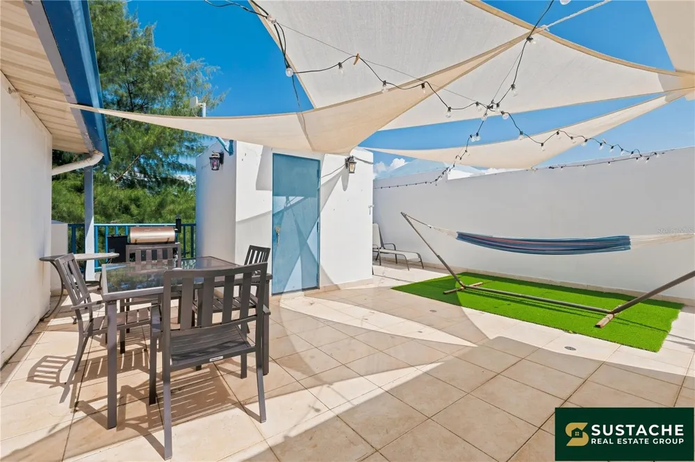 1 CALLE CHARLIE #A-303 Loiza, PR 00772