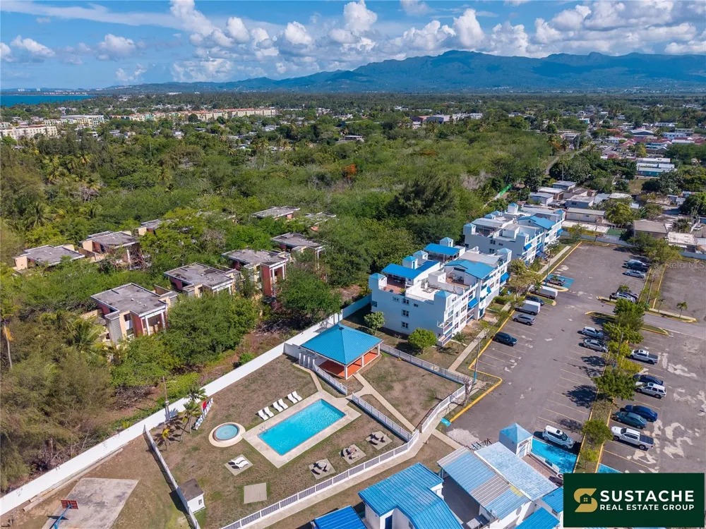 1 CALLE CHARLIE #A-303 Loiza, PR 00772