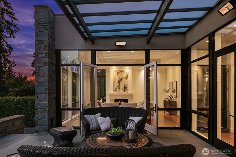 9632 Lake Washington Boulevard NE Bellevue, WA 98004