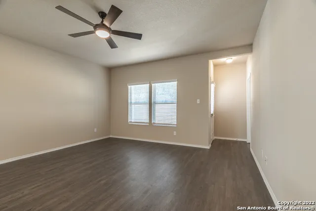 2416 Marty Way Seguin, TX 78155