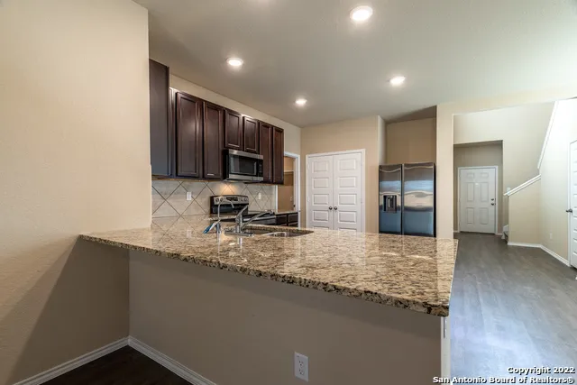 2416 Marty Way Seguin, TX 78155