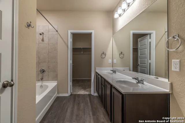 2416 Marty Way Seguin, TX 78155