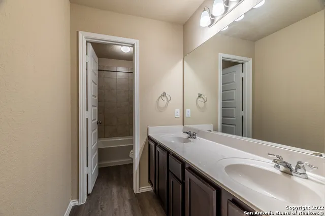 2416 Marty Way Seguin, TX 78155