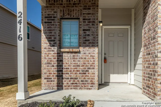 2416 Marty Way Seguin, TX 78155