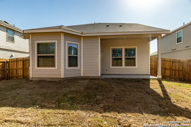 2416 Marty Way Seguin, TX 78155