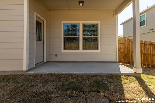 2416 Marty Way Seguin, TX 78155