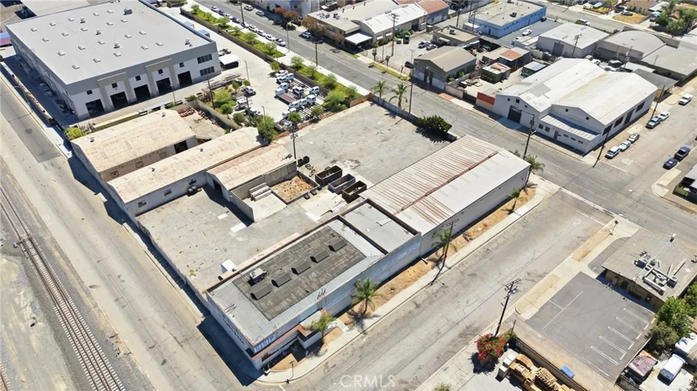 1084 E 1st Pomona, CA 91766