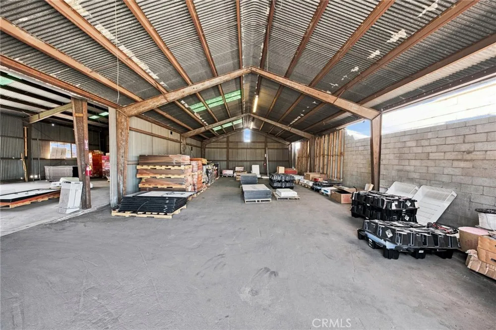 1084 E 1st Pomona, CA 91766
