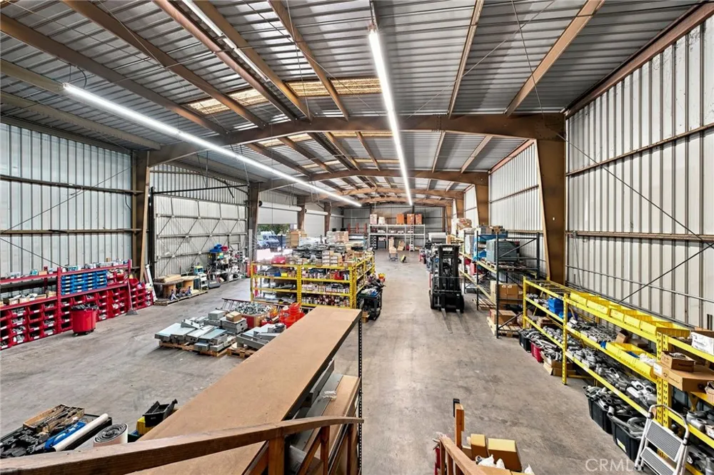 1084 E 1st Pomona, CA 91766