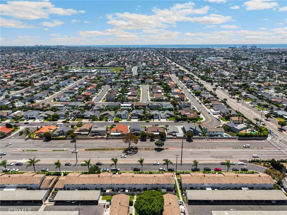 9579 Adams Huntington Beach, CA 92646