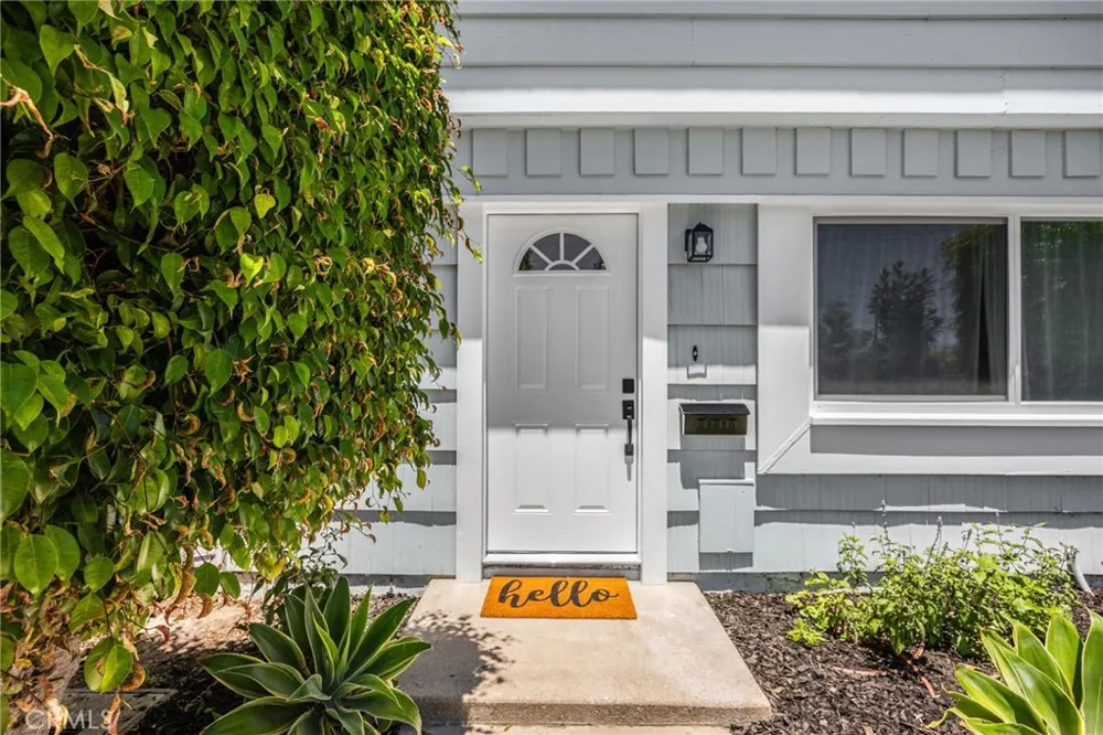 9579 Adams Huntington Beach, CA 92646