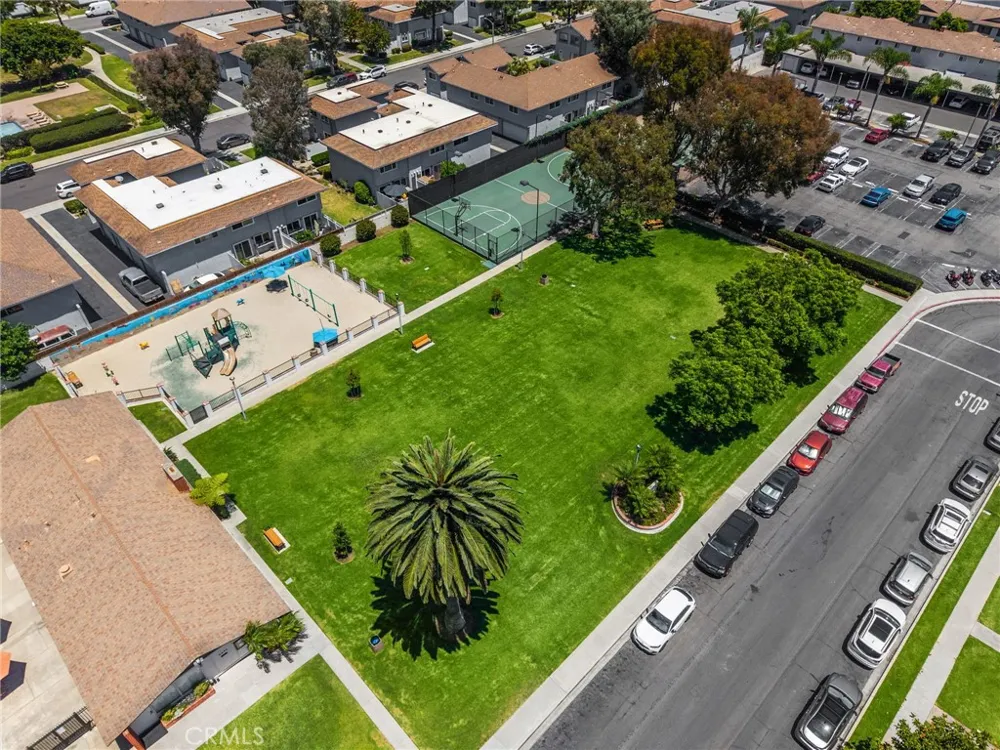 9579 Adams Huntington Beach, CA 92646