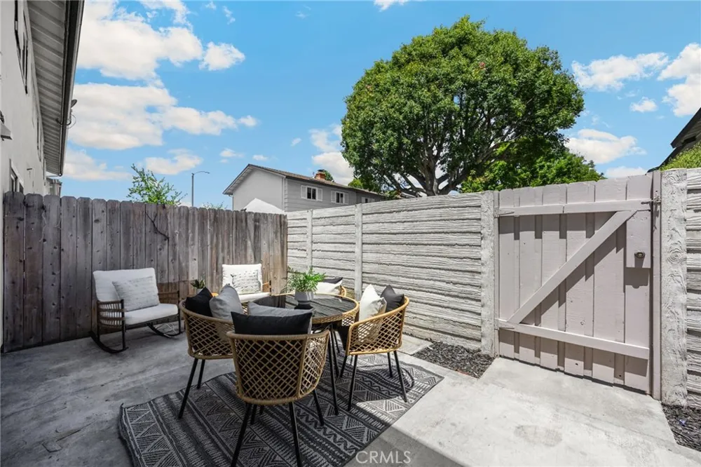 9579 Adams Huntington Beach, CA 92646