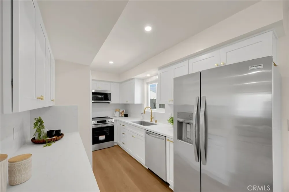 9579 Adams Huntington Beach, CA 92646