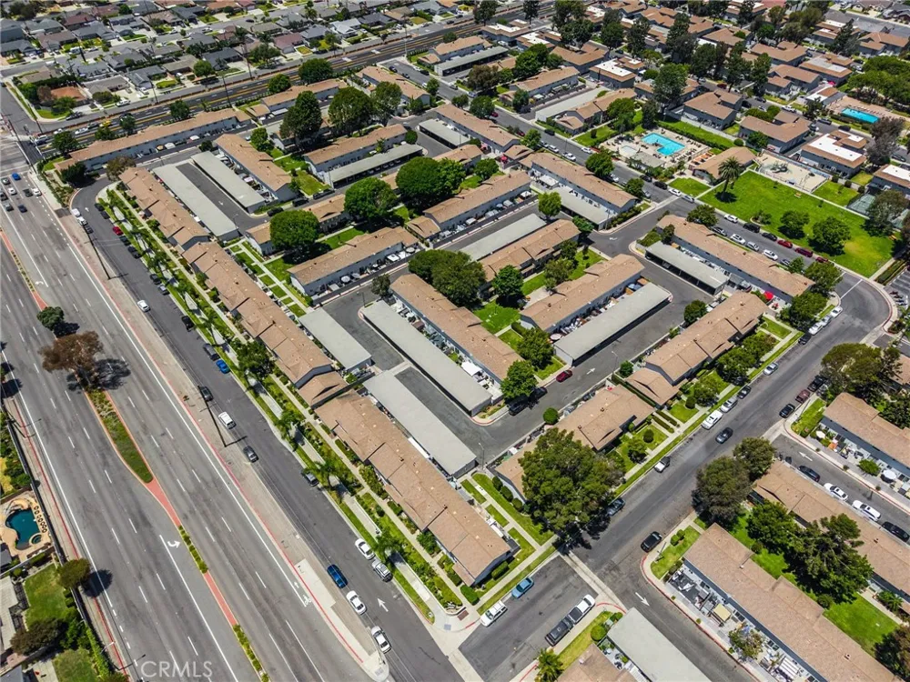 9579 Adams Huntington Beach, CA 92646