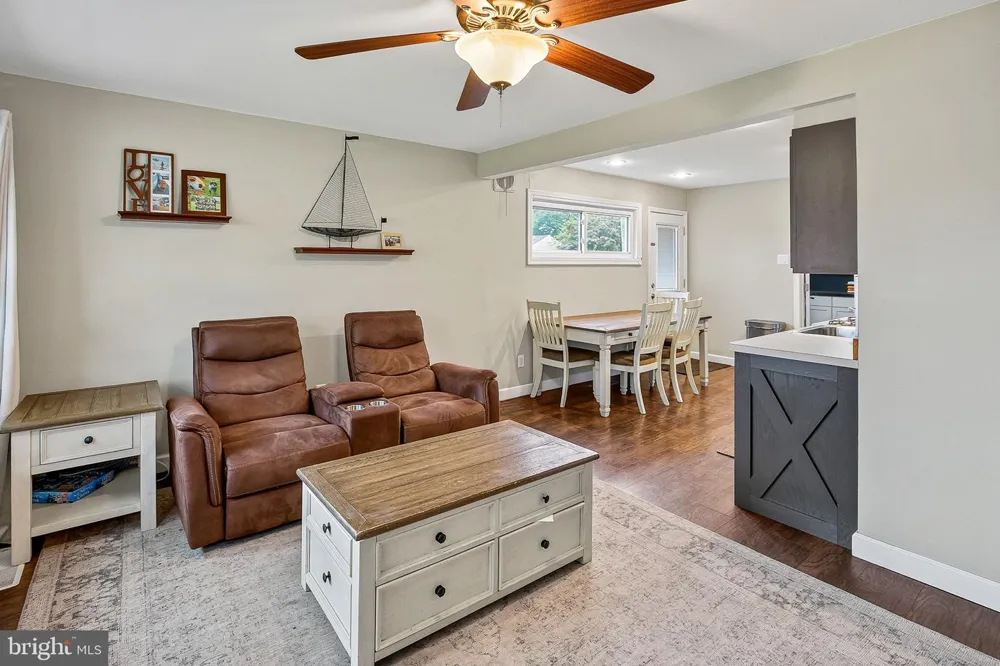 528 S MAPLE AVENUE Maple Shade, NJ 08052