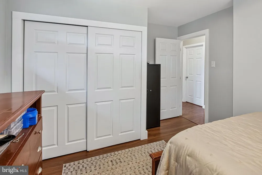528 S MAPLE AVENUE Maple Shade, NJ 08052