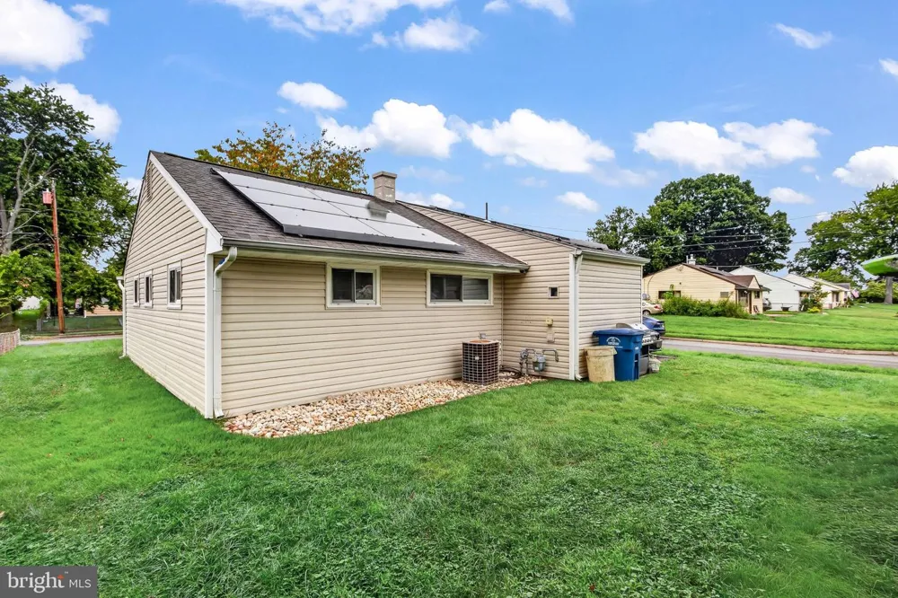 528 S MAPLE AVENUE Maple Shade, NJ 08052