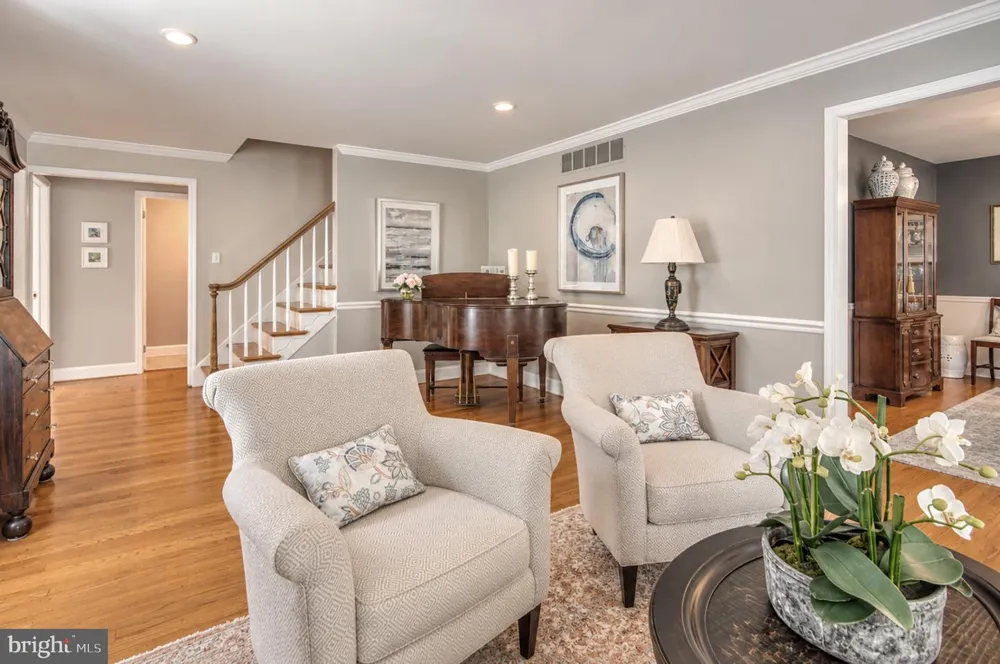 165 WESTOVER DRIVE Delran, NJ 08075