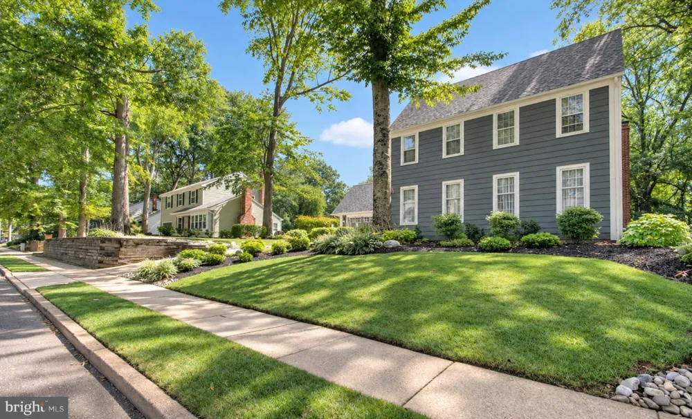 165 WESTOVER DRIVE Delran, NJ 08075