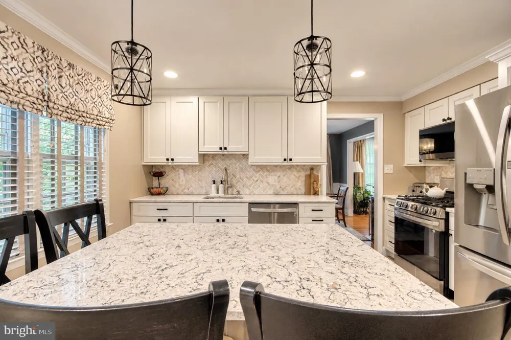165 WESTOVER DRIVE Delran, NJ 08075