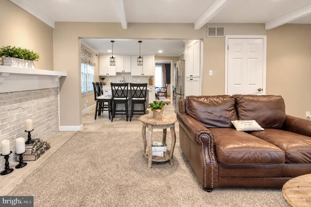 165 WESTOVER DRIVE Delran, NJ 08075