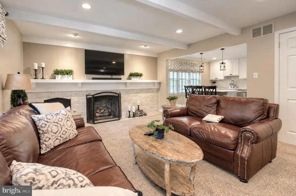 165 WESTOVER DRIVE Delran, NJ 08075